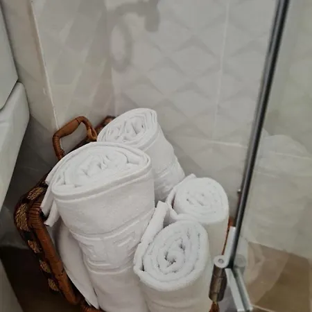 Cozy Apart Otel Bükreş